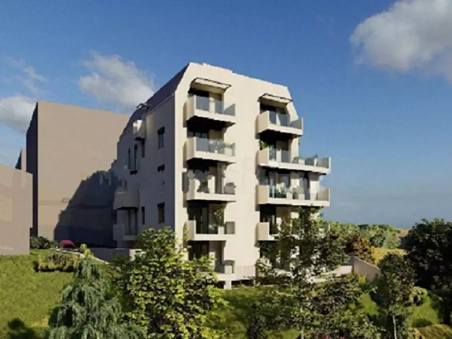 Immagine 3 di Appartamento in vendita  a Teramo