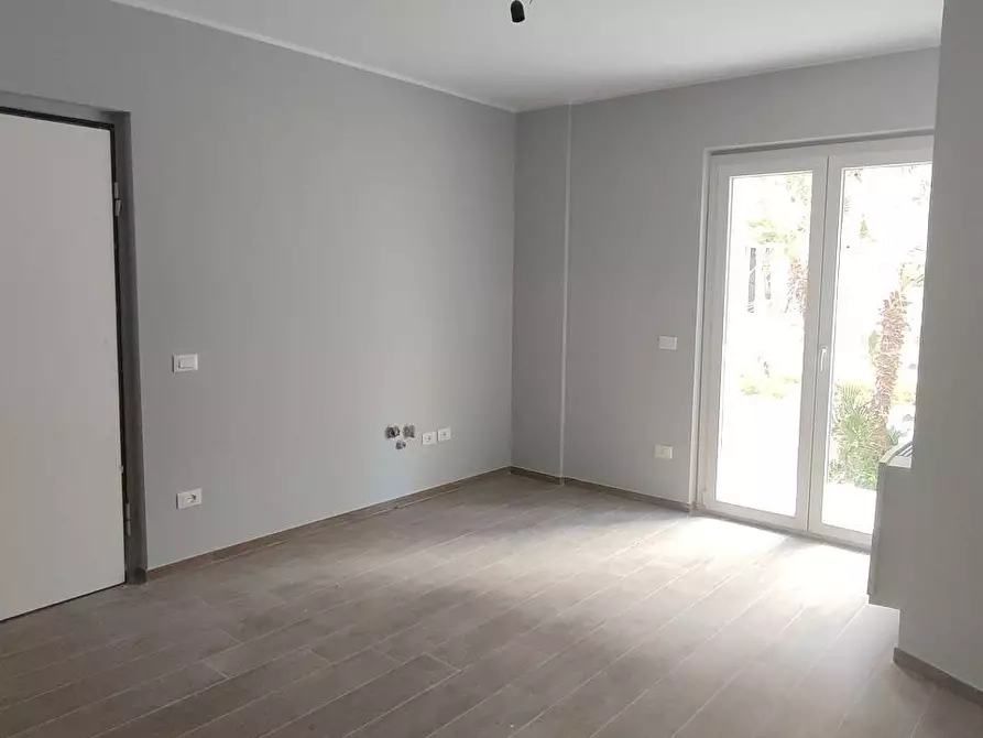 Immagine 5 di Appartamento in vendita  a Alba Adriatica