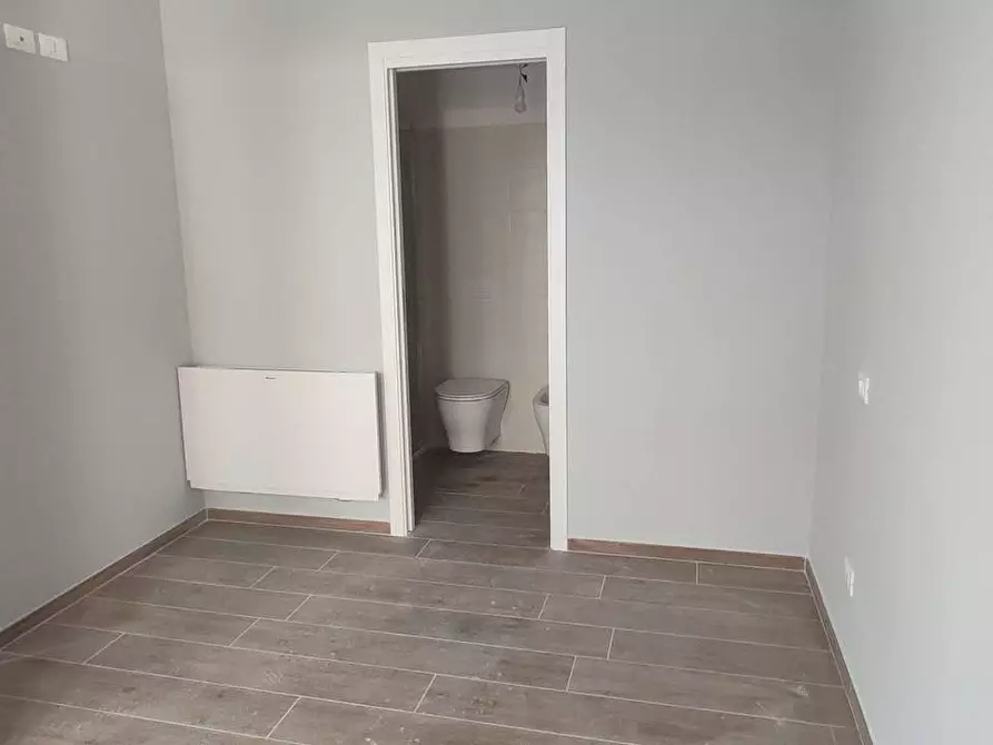 Immagine 7 di Appartamento in vendita  a Alba Adriatica