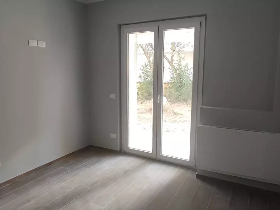 Immagine 11 di Appartamento in vendita  a Alba Adriatica