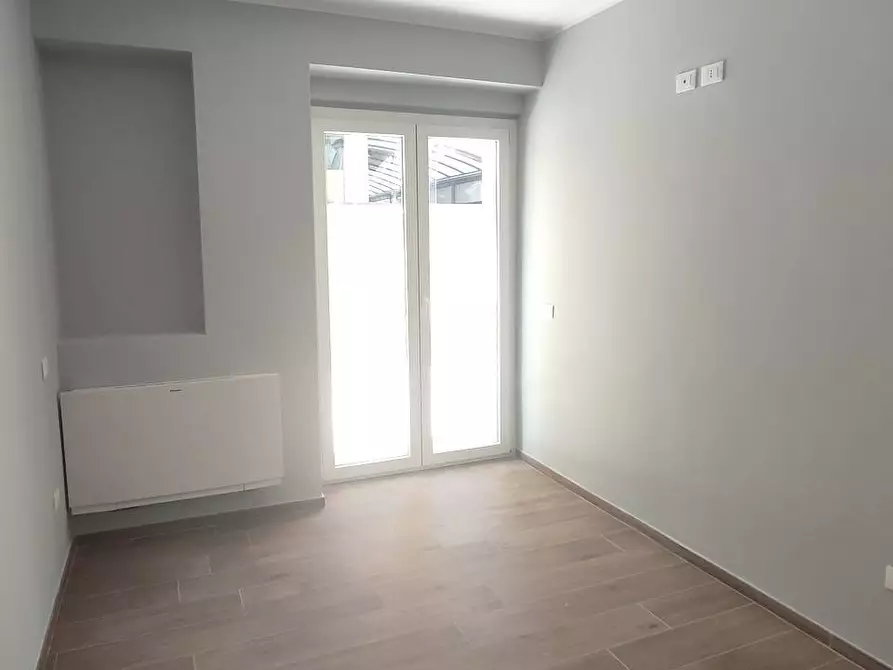 Immagine 9 di Appartamento in vendita  in Via Firenze a Alba Adriatica