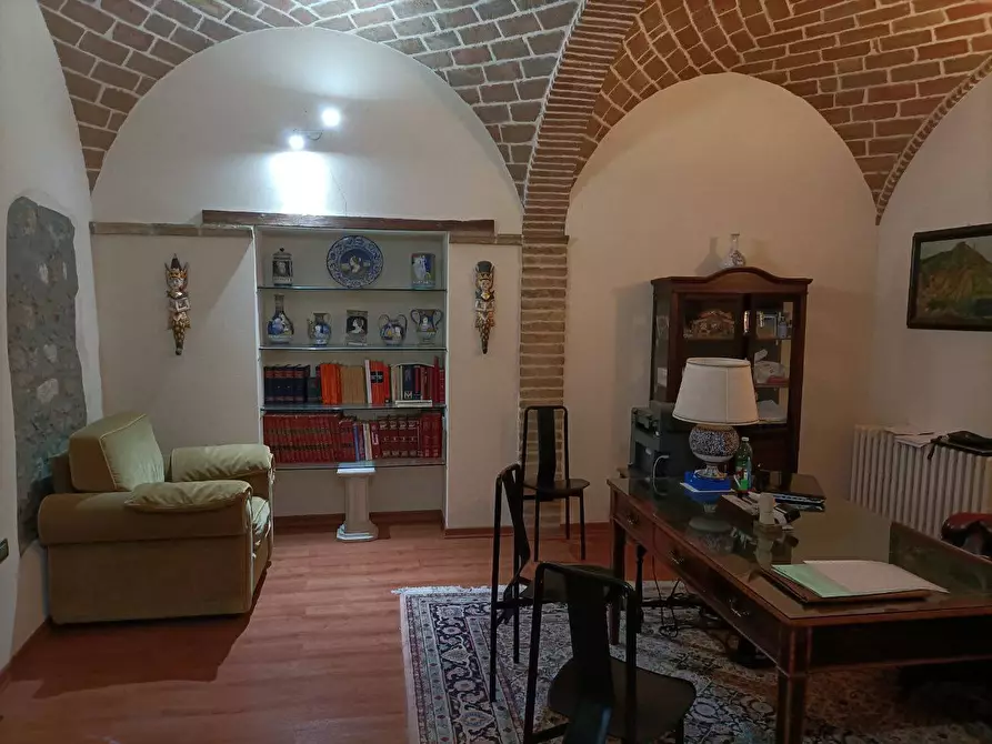Immagine 2 di Ufficio in affitto  in via roberto campana a Teramo
