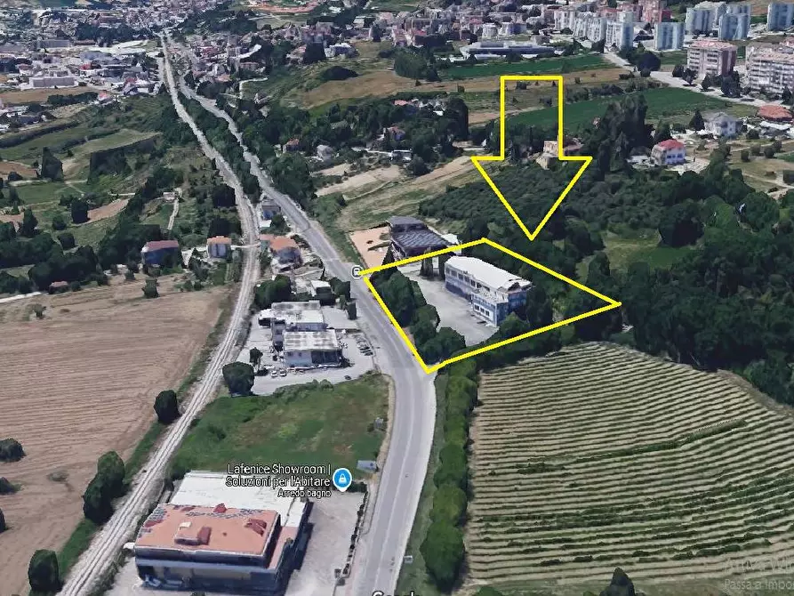 Immagine 5 di Capannone industriale in vendita  in Viale Europa a Teramo