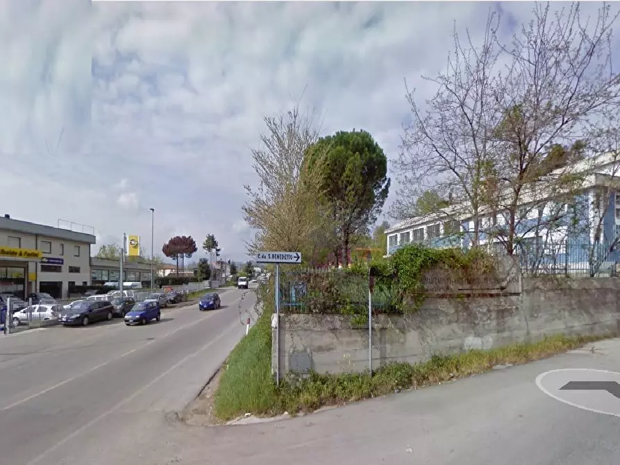 Immagine 2 di Capannone industriale in vendita  in Viale Europa a Teramo