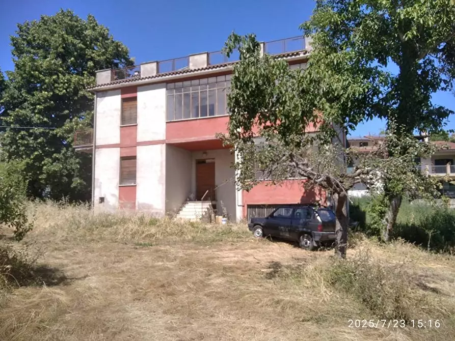 Immagine 1 di Casa indipendente in vendita  in Via Giorgio Perlasca snc a Teramo