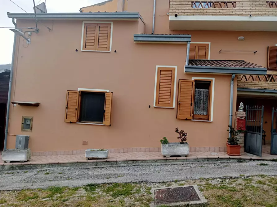 Immagine 4 di Appartamento in vendita  in Magnanella a Teramo