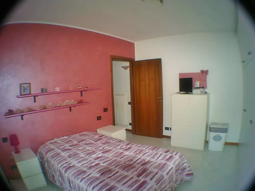 Immagine 29 di Villetta a schiera in vendita  a Teramo