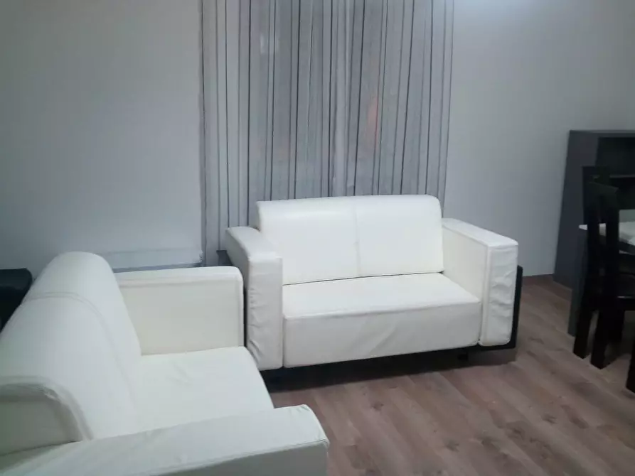 Immagine 4 di Appartamento in affitto  in Piazza Martiri Pennesi a Teramo