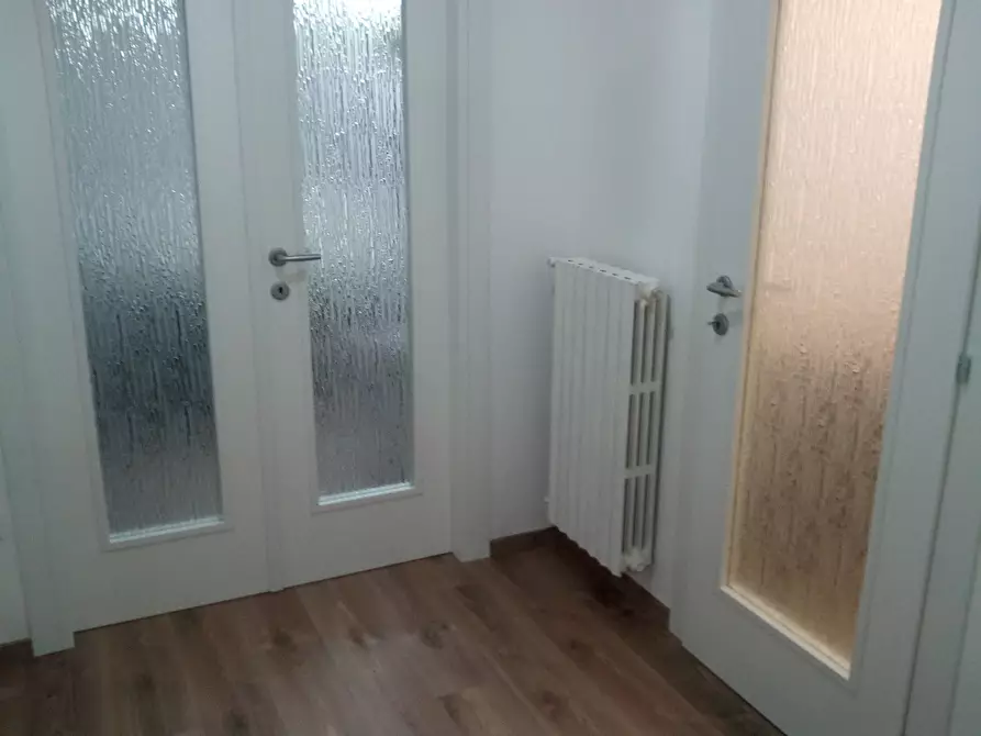 Immagine 8 di Appartamento in affitto  in Piazza Martiri Pennesi a Teramo