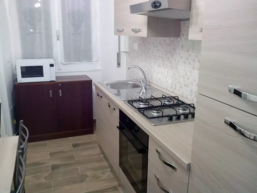 Immagine 9 di Appartamento in affitto  in Piazza Martiri Pennesi a Teramo