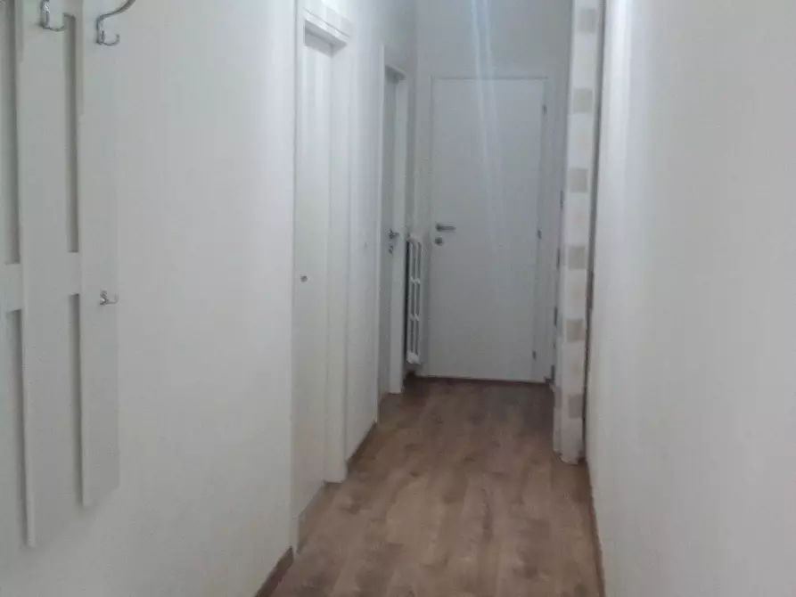 Immagine 13 di Appartamento in affitto  in Piazza Martiri Pennesi a Teramo