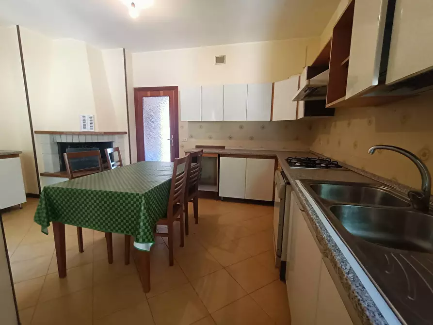 Immagine 13 di Appartamento in vendita  in Via Bafile 51 a Teramo