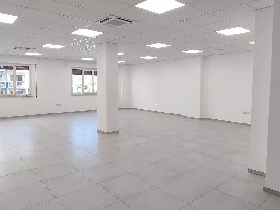 Immagine 3 di Ufficio in affitto  in Circonvallazione Ragusa a Teramo