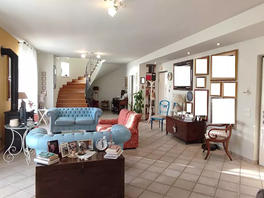 Immagine 7 di Villa in vendita  a Giulianova