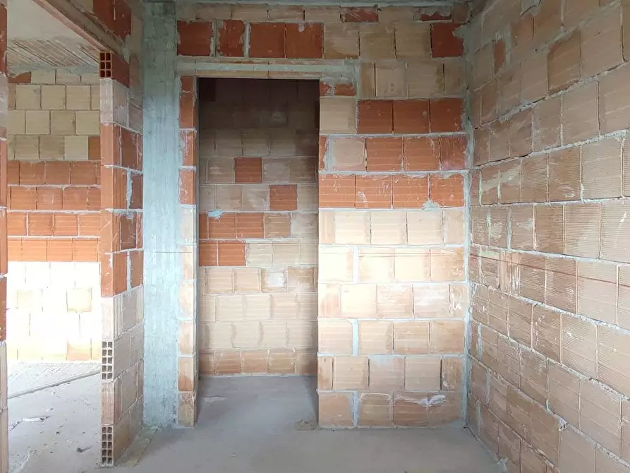 Immagine 8 di Appartamento in vendita  a Teramo