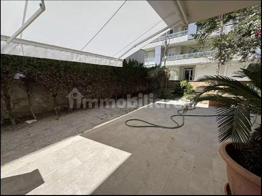 Immagine 21 di Appartamento in vendita  a Alba Adriatica