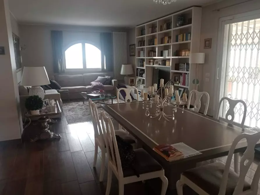 Immagine 3 di Appartamento in vendita  in Via Della Resistenza 5/A a Teramo