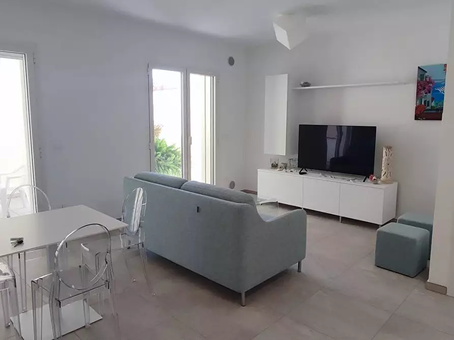 Immagine 2 di Appartamento in vendita  in Via Genova a Giulianova