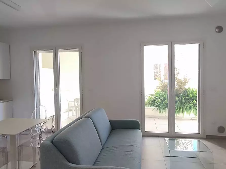 Immagine 3 di Appartamento in vendita  in Via Genova a Giulianova