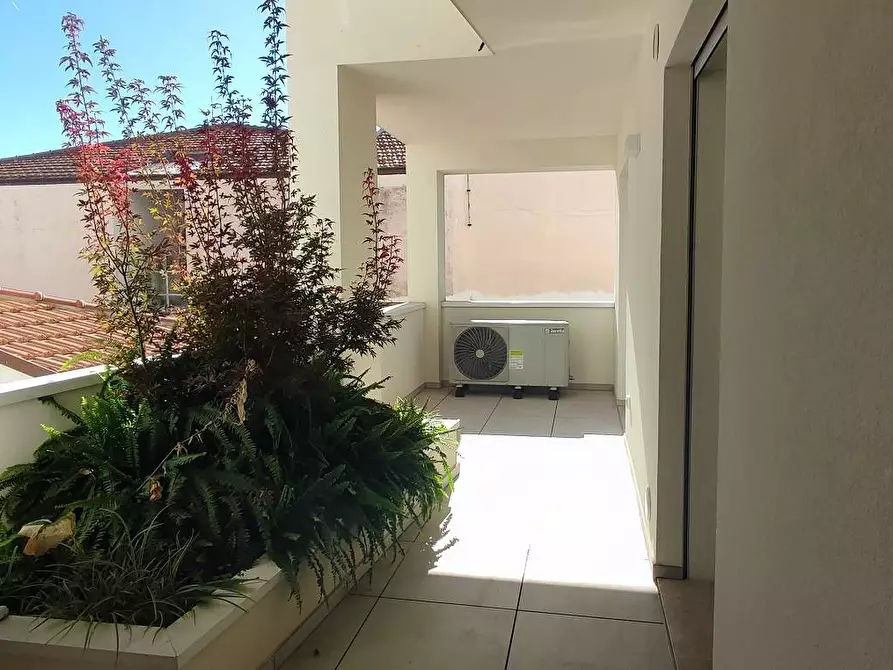 Immagine 8 di Appartamento in vendita  in Via Genova a Giulianova