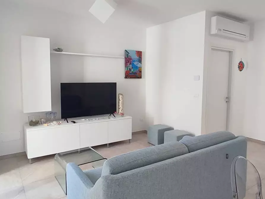 Immagine 12 di Appartamento in vendita  in Via Genova a Giulianova