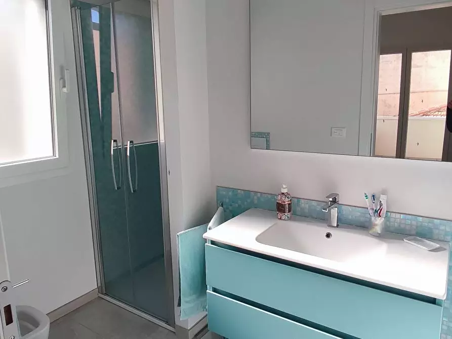 Immagine 19 di Appartamento in vendita  in Via Genova a Giulianova