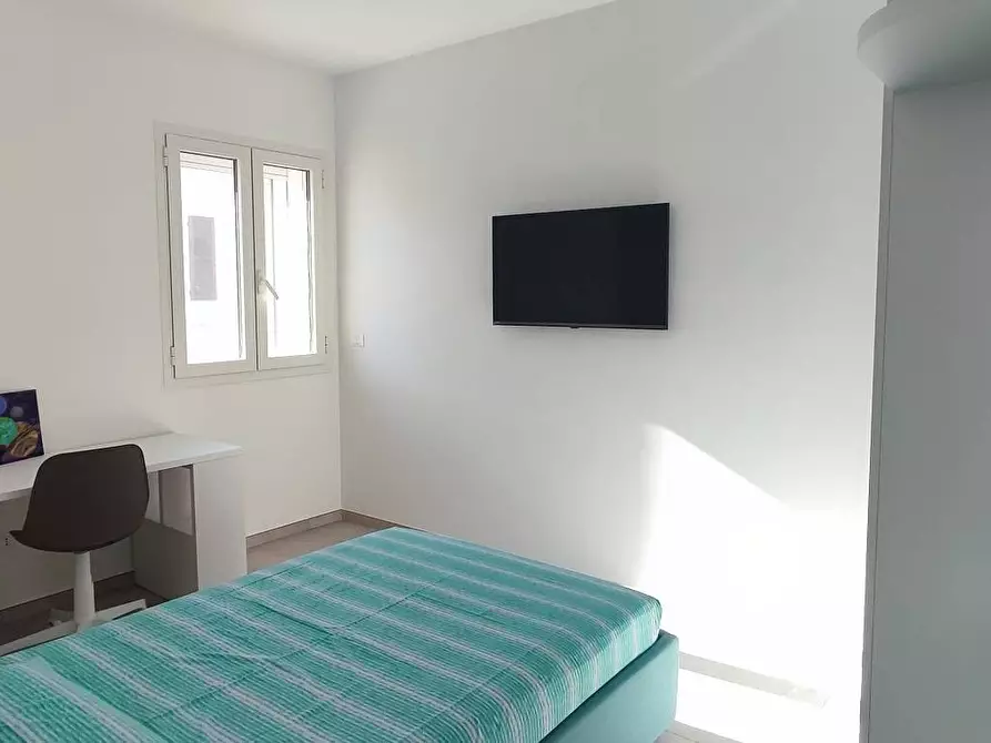 Immagine 24 di Appartamento in vendita  in Via Genova a Giulianova