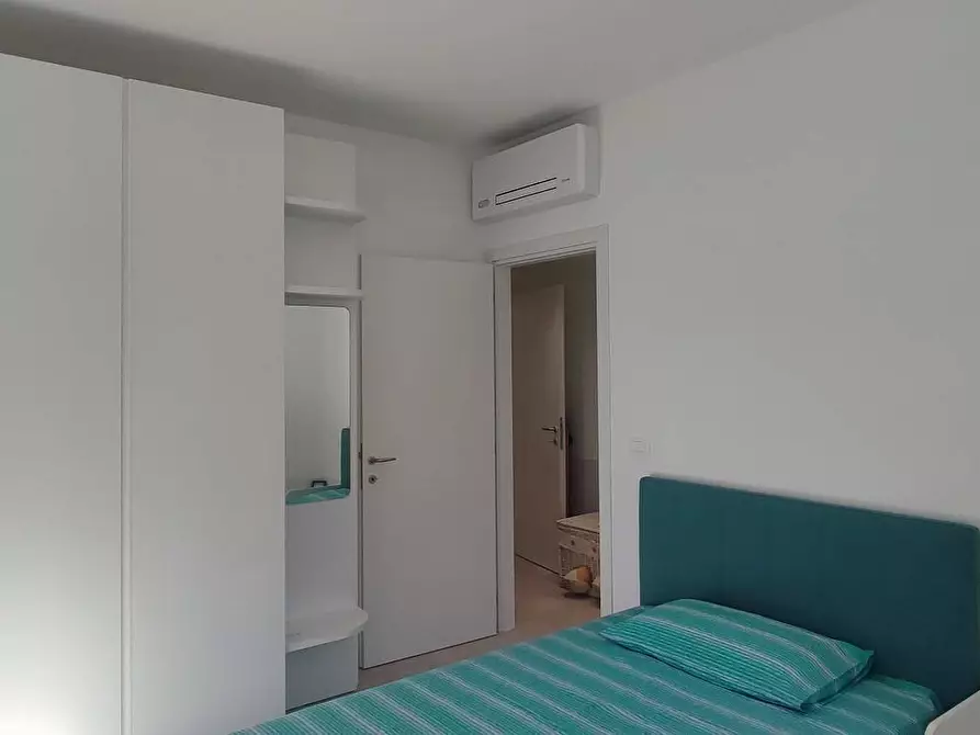 Immagine 25 di Appartamento in vendita  in Via Genova a Giulianova