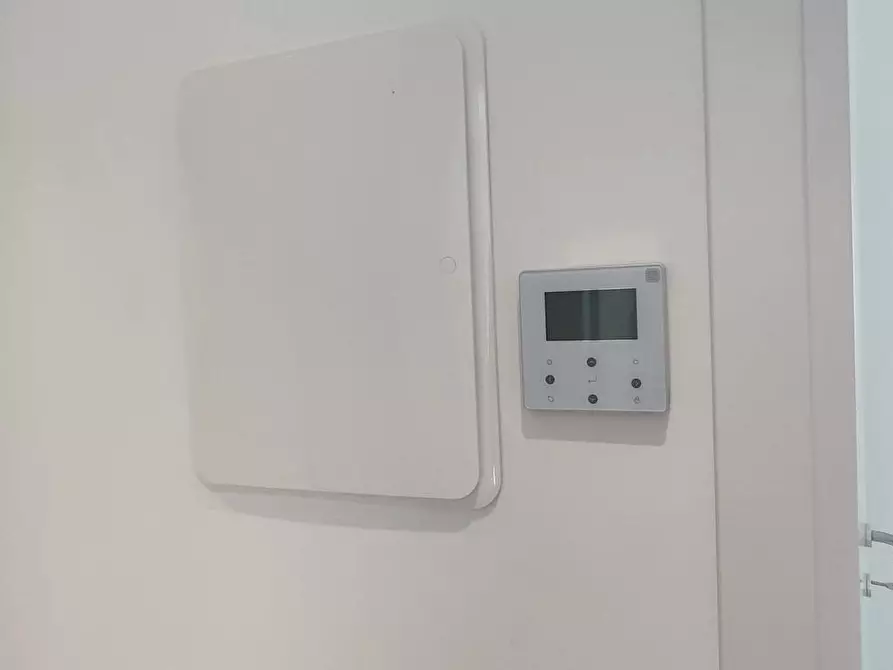 Immagine 26 di Appartamento in vendita  in Via Genova a Giulianova