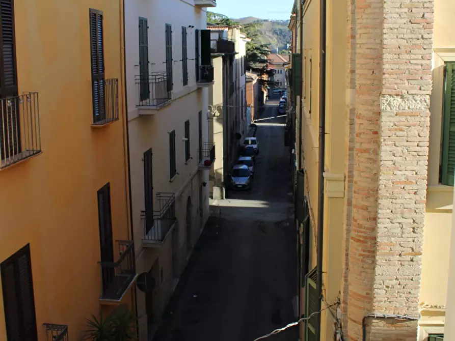 Immagine 8 di Appartamento in vendita  in Via dei Mosaici a Teramo