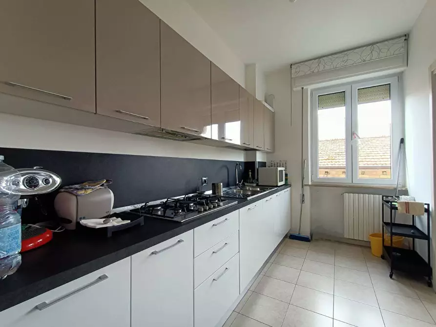 Immagine 7 di Appartamento in vendita  in piazza Giacomo Matteotti a Teramo