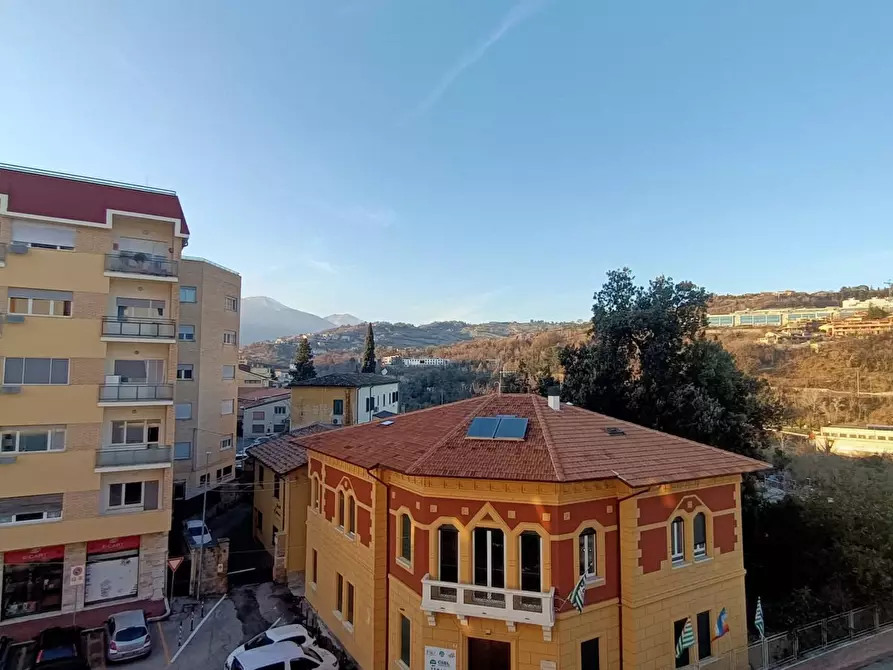 Immagine 4 di Appartamento in vendita  in piazza garibaldi 46 a Teramo