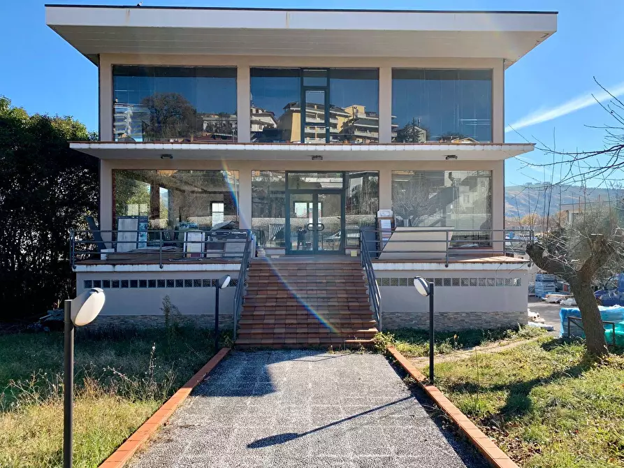 Immagine 5 di Locale commerciale in vendita  in Via B. masci a Teramo