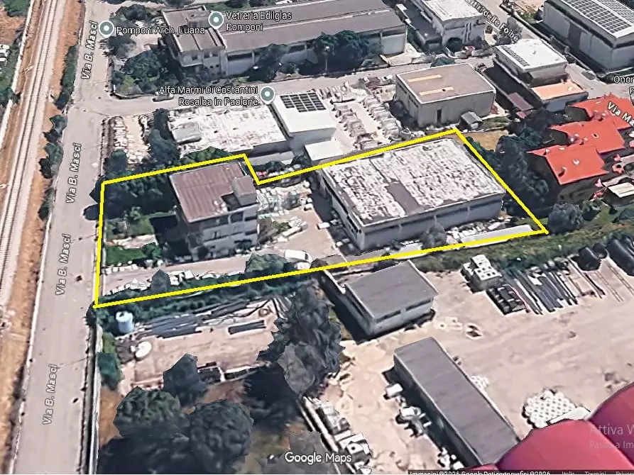 Immagine 11 di Locale commerciale in vendita  in Via B. masci a Teramo