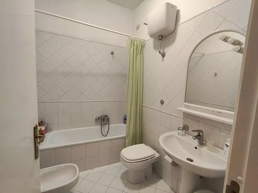 Immagine 11 di Appartamento in affitto  in Vico Delle Cererie a Teramo