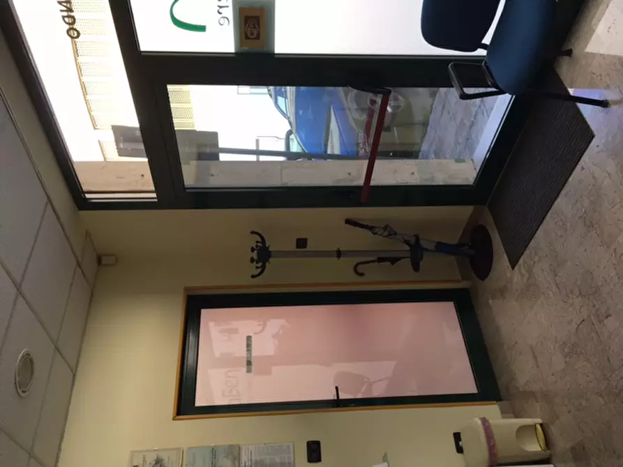 Immagine 16 di Locale commerciale in vendita  in Via Gabriele Bonomo a Palermo