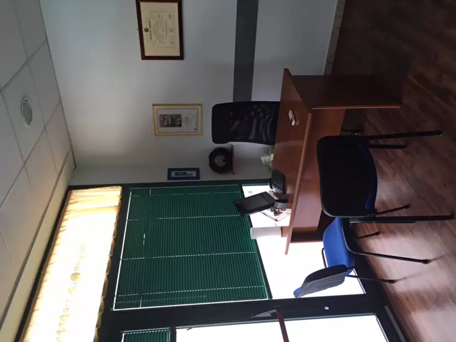 Immagine 17 di Locale commerciale in vendita  in Via Gabriele Bonomo a Palermo