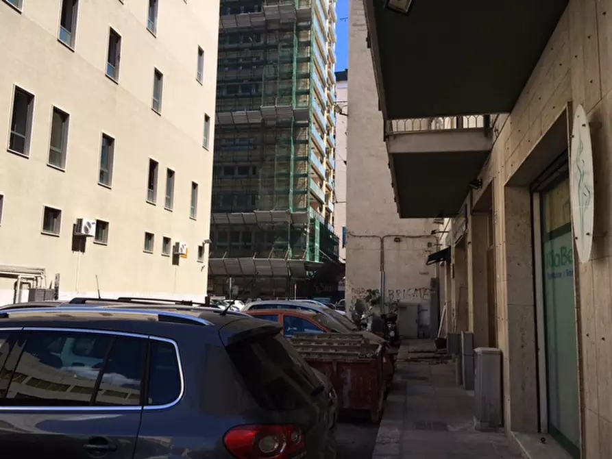 Immagine 20 di Locale commerciale in vendita  in Via Gabriele Bonomo a Palermo