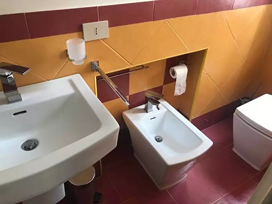 Immagine 16 di Appartamento in affitto  in Piazza Giuseppe Verdi 29 a Palermo