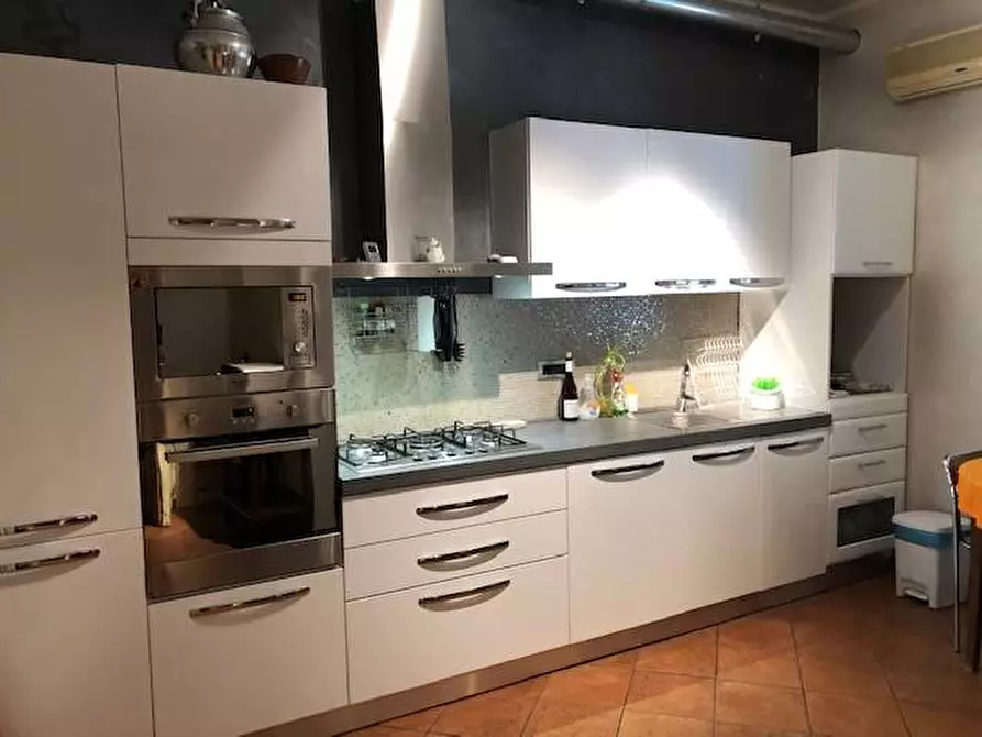 Immagine 5 di Appartamento in affitto  in Via Giuseppe Whitaker 37 a Palermo