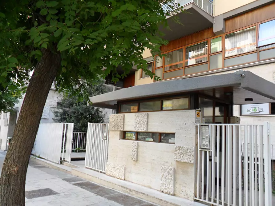 Immagine 1 di Ufficio in affitto  in Via Enrico Albanese 112 a Palermo