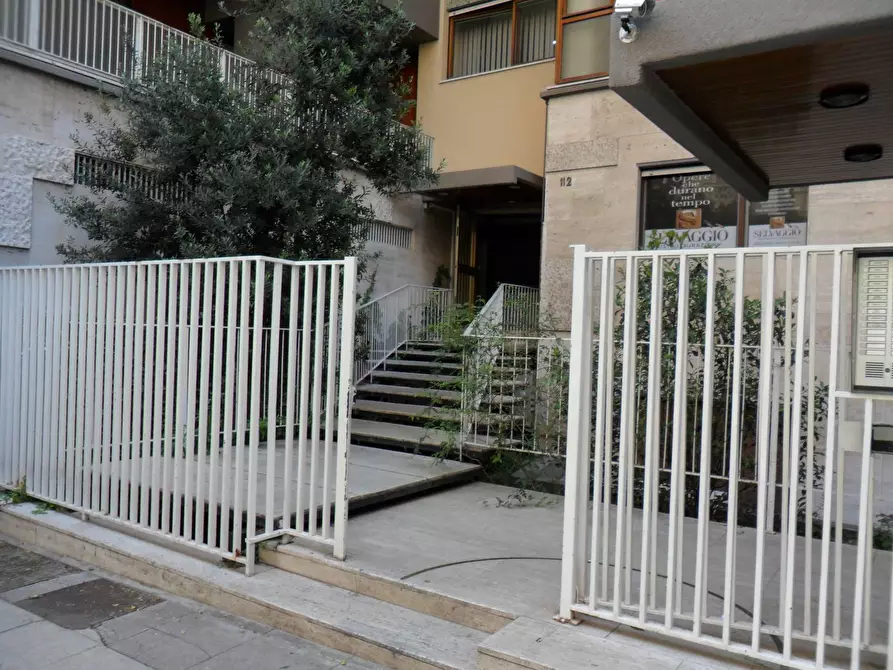 Immagine 2 di Ufficio in affitto  in Via Enrico Albanese 112 a Palermo