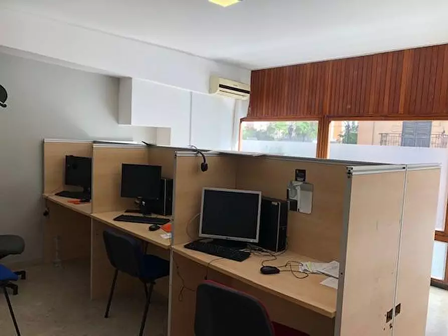 Immagine 9 di Ufficio in affitto  in Via Enrico Albanese 112 a Palermo