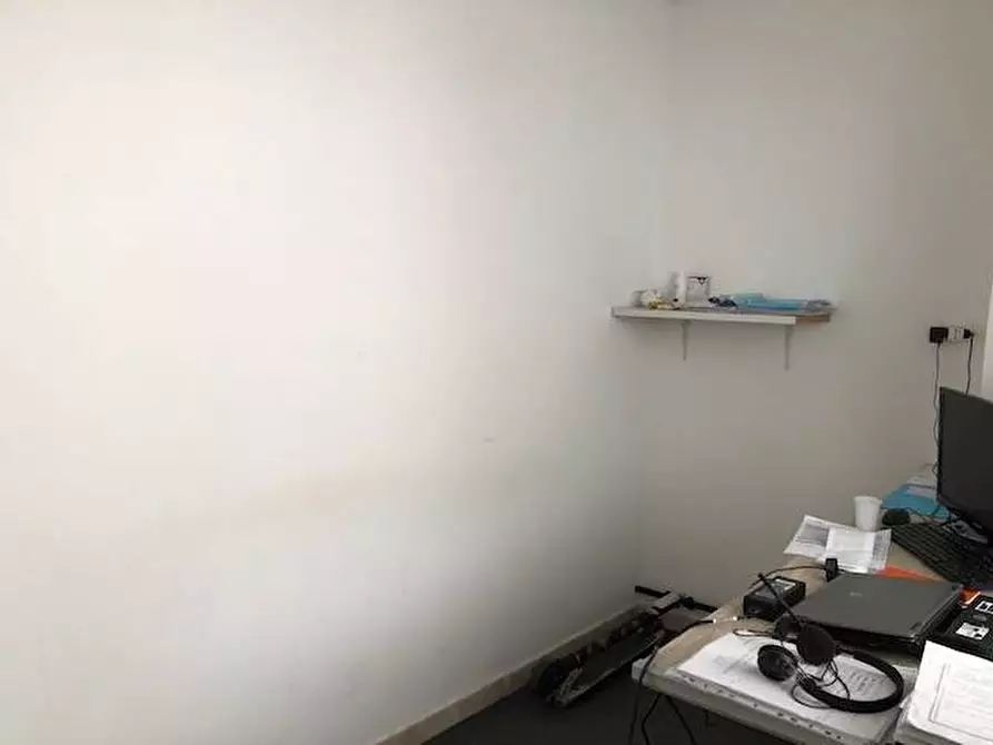 Immagine 13 di Ufficio in affitto  in Via Enrico Albanese 112 a Palermo