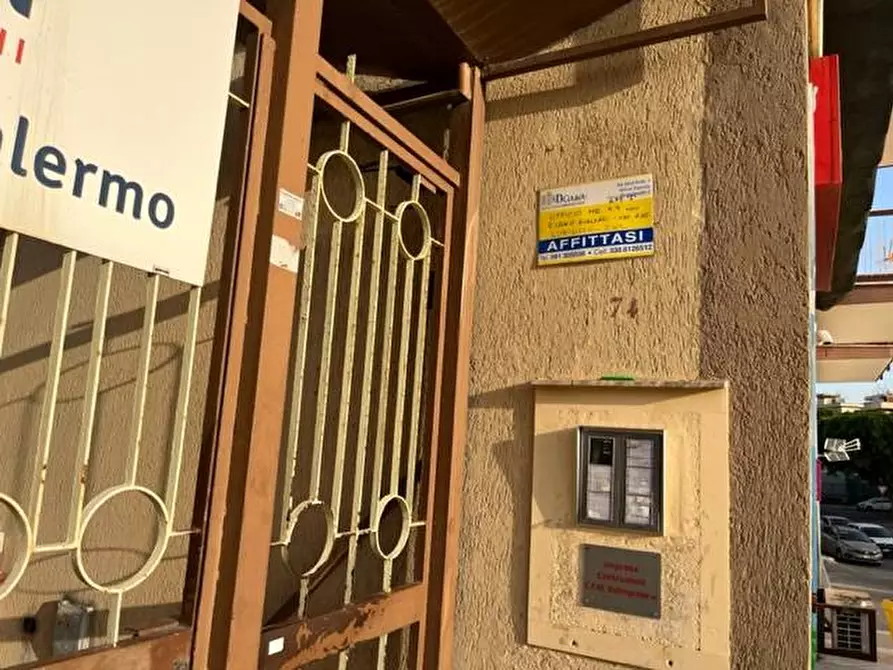 Immagine 3 di Ufficio in affitto  in Via Ammiraglio Paolo Thaon Di Revel 74 a Palermo