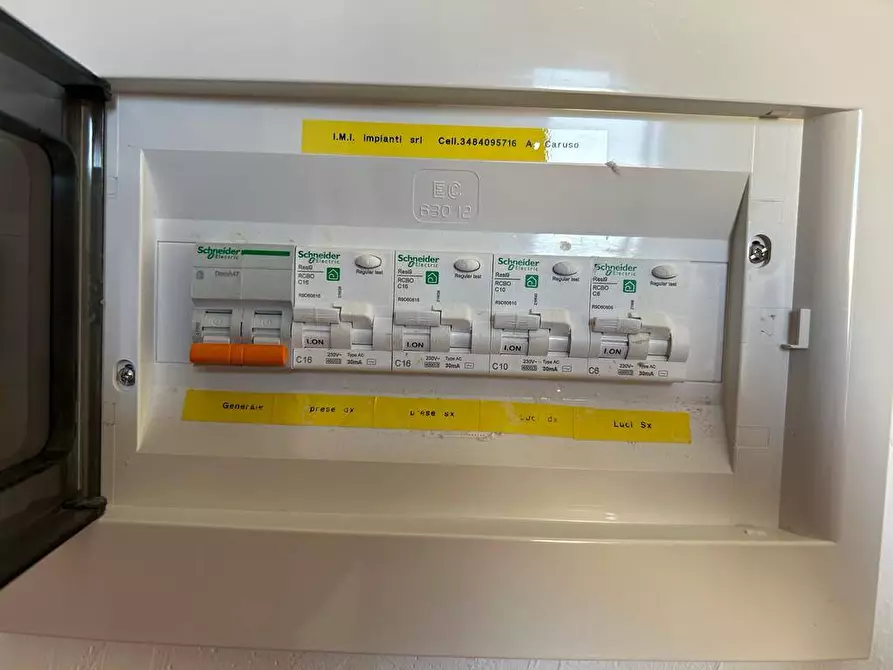Immagine 27 di Appartamento in affitto  in Via Michele Cipolla 57 a Palermo