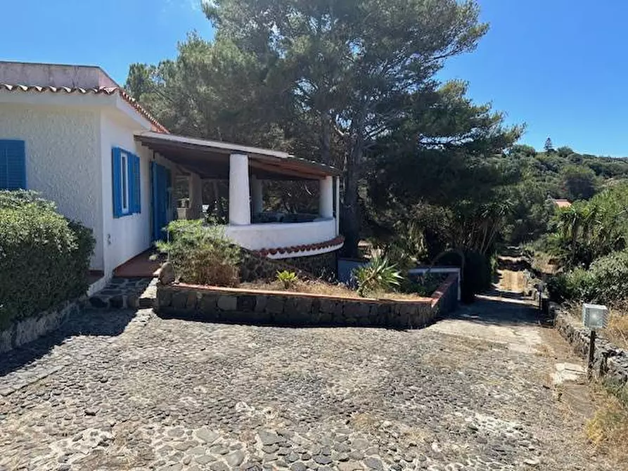 Immagine 4 di Villa in vendita  in CONTRADA OGLIASTRELLO snc a Ustica