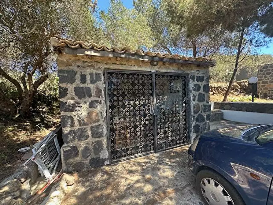 Immagine 43 di Villa in vendita  in CONTRADA OGLIASTRELLO snc a Ustica