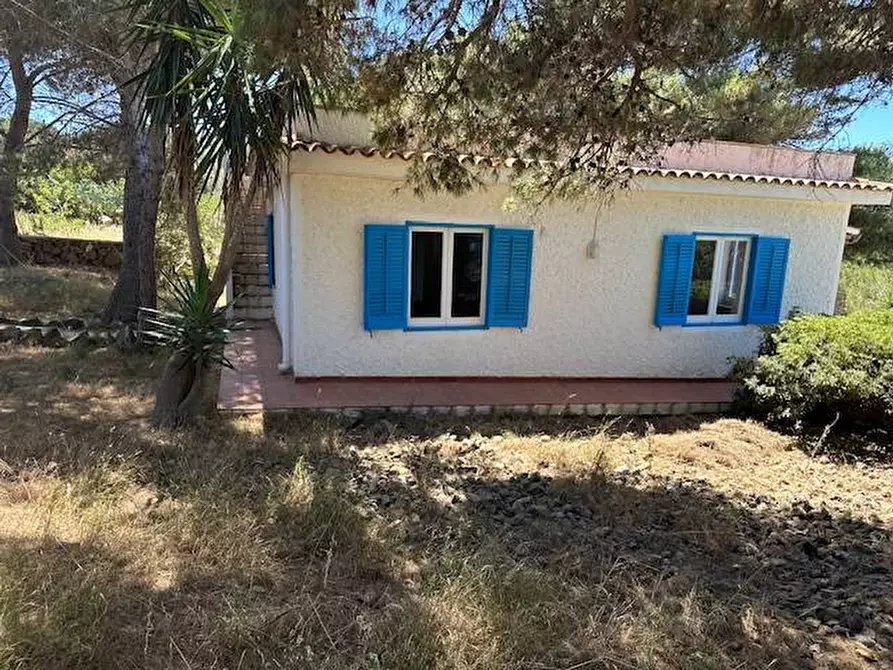Immagine 49 di Villa in vendita  in CONTRADA OGLIASTRELLO snc a Ustica