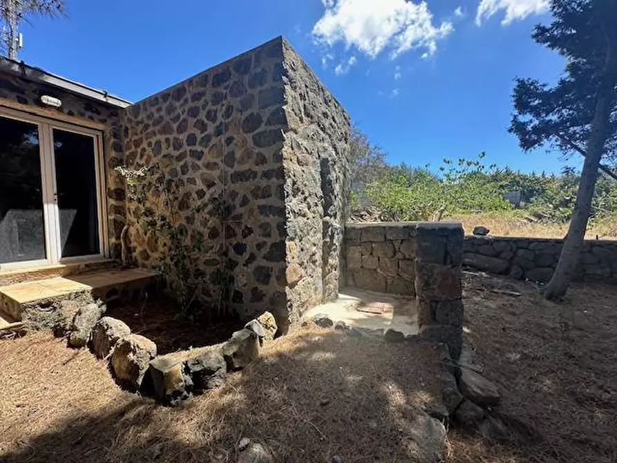 Immagine 54 di Villa in vendita  in CONTRADA OGLIASTRELLO snc a Ustica